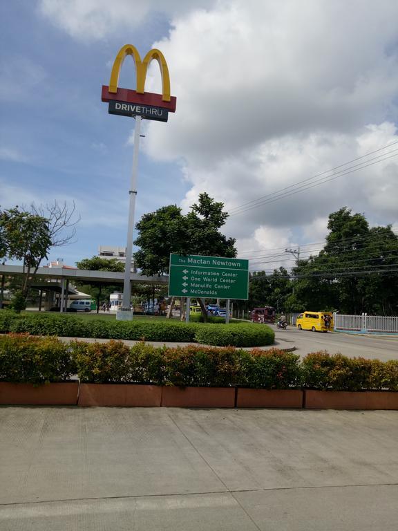 Mactan Newtown Condo 麦克坦 外观 照片