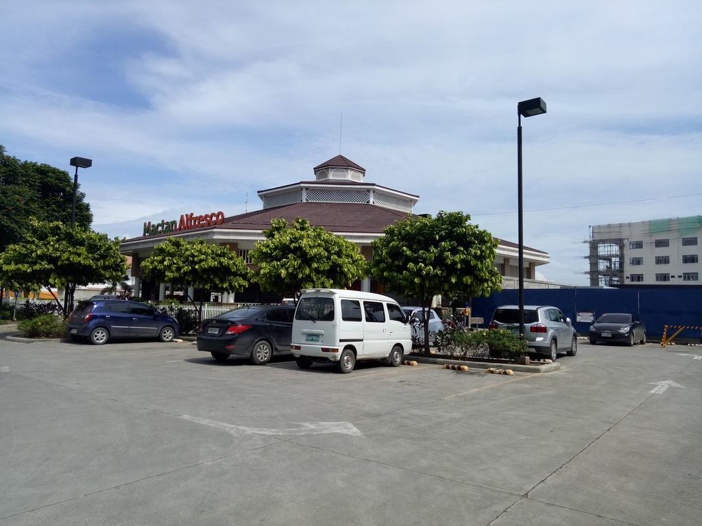 Mactan Newtown Condo 麦克坦 外观 照片