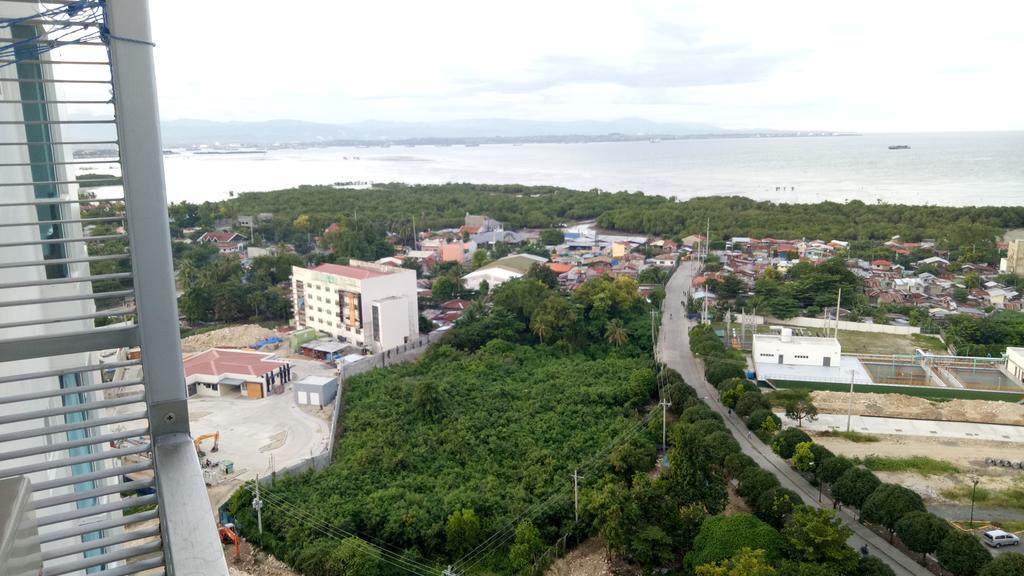 Mactan Newtown Condo 麦克坦 外观 照片